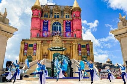 Da Nang- Roundtrip transfer to Ba Na Hills & Golden Bridge