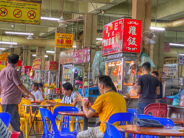 12:00pm lunch at local delicacy food stall @ Larut Matang Hawker Centre (own expense)