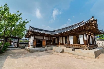 N Seoul Tower and Hanok Village Tour