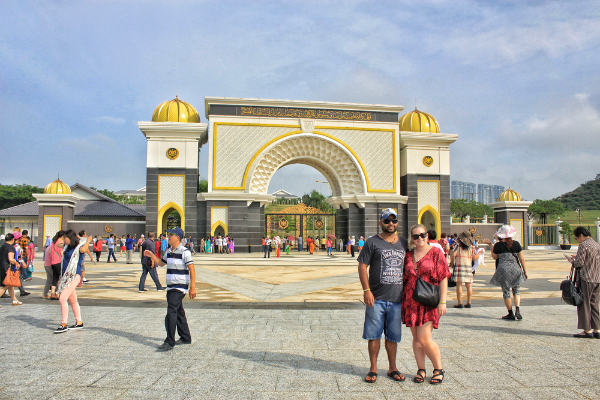 King’s Palace (Istana Negara, photo stop)