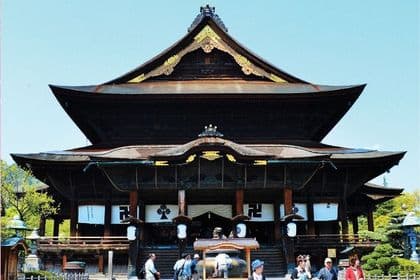 Zenkoji Tour and Tea Experience with 'Shukubo' Temple Stay