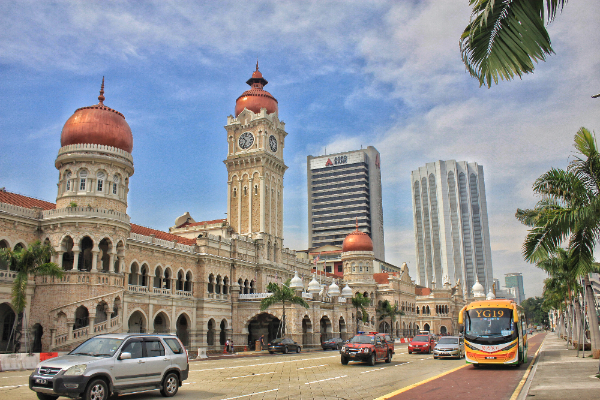 6:15 PM – Merdeka Square & Sultan Abdul Samad Building