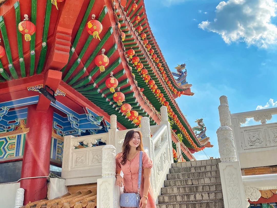 Visit Thean Hou Temple