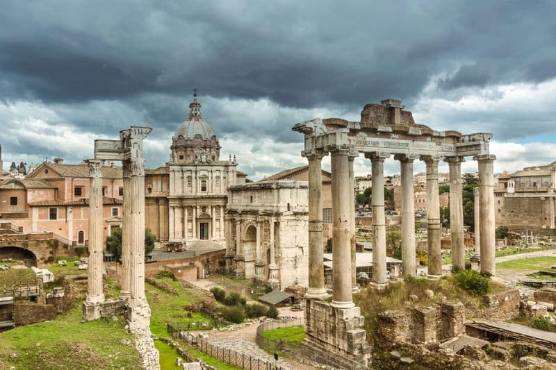 Piazza Venezia / Ancient City