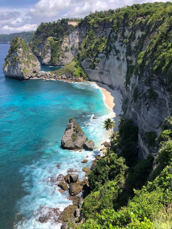 Atuh King Five Nusa Penida