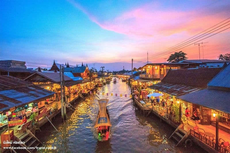 Amphawa Floating Market