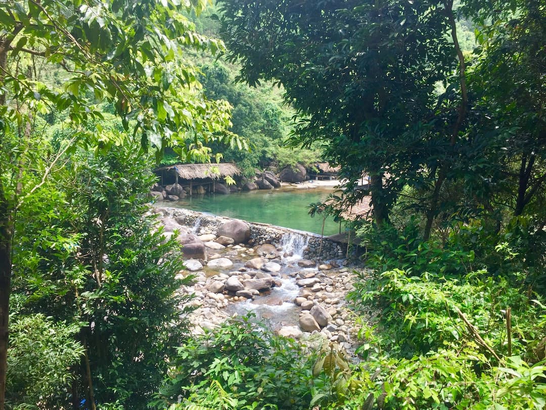 Suoi Voi (Elephant Springs)