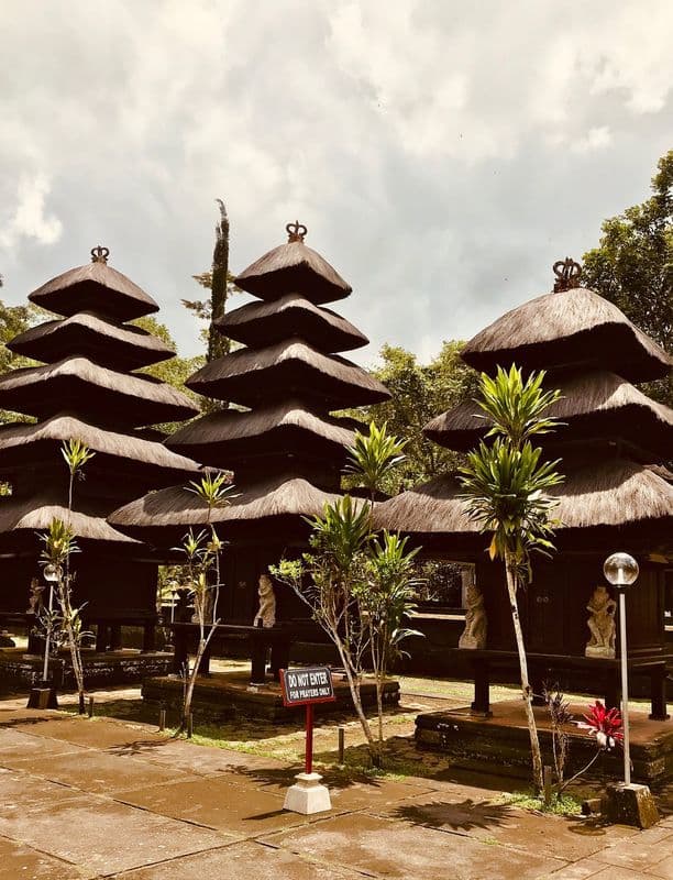 Luhur Batukaru Temple