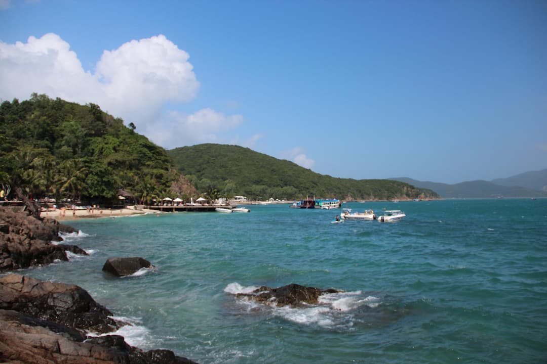 Hon Mieu Island
