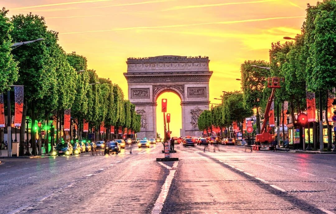 Champs-Elysees