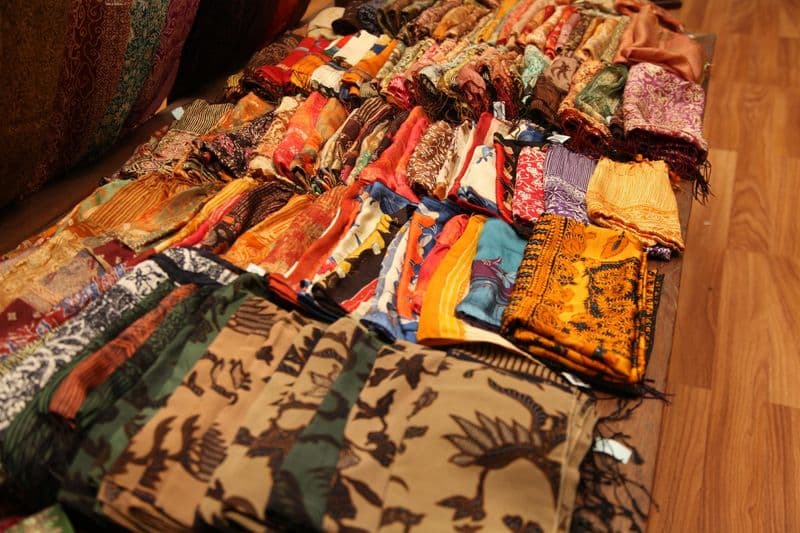 Phalam Batik and Souvenirs