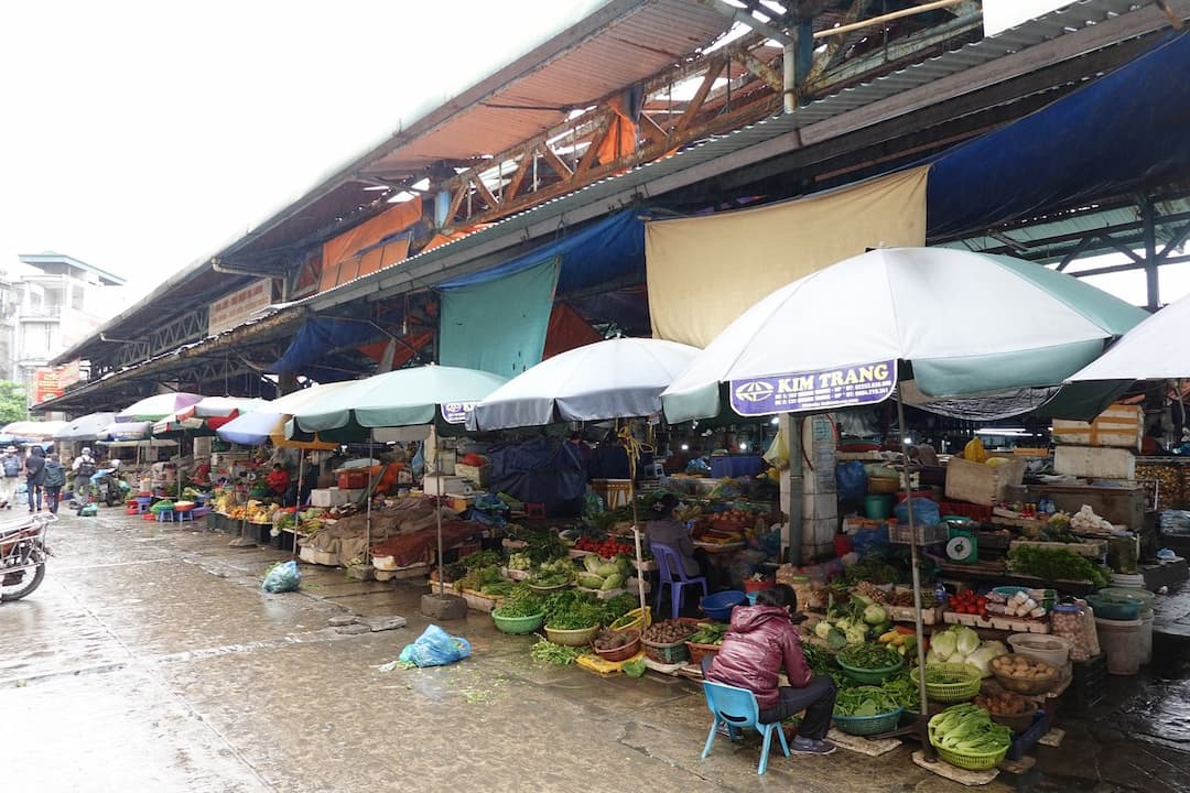 Ha Long Market