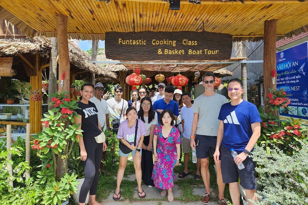 Funtastic Basket Boat Tours & Cooking Class